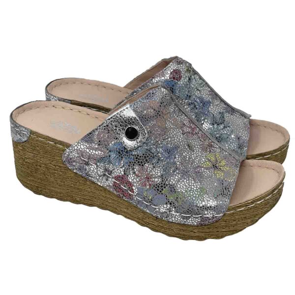 V-ITALIA Roma Multicolor  Leather Comfort Wedge- only size 40 left - Image 2