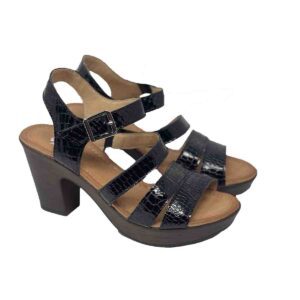 V Italia Sienna Genuine Leather Sandals on heel