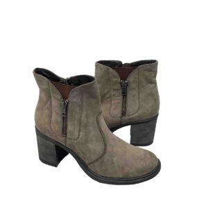 Karen 4001 in Olive Distress Genuine Leather only size 37 left