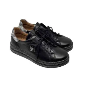 La Farfalla  2 Comfort Genuine Leather Fashion Walking Shoe in Black